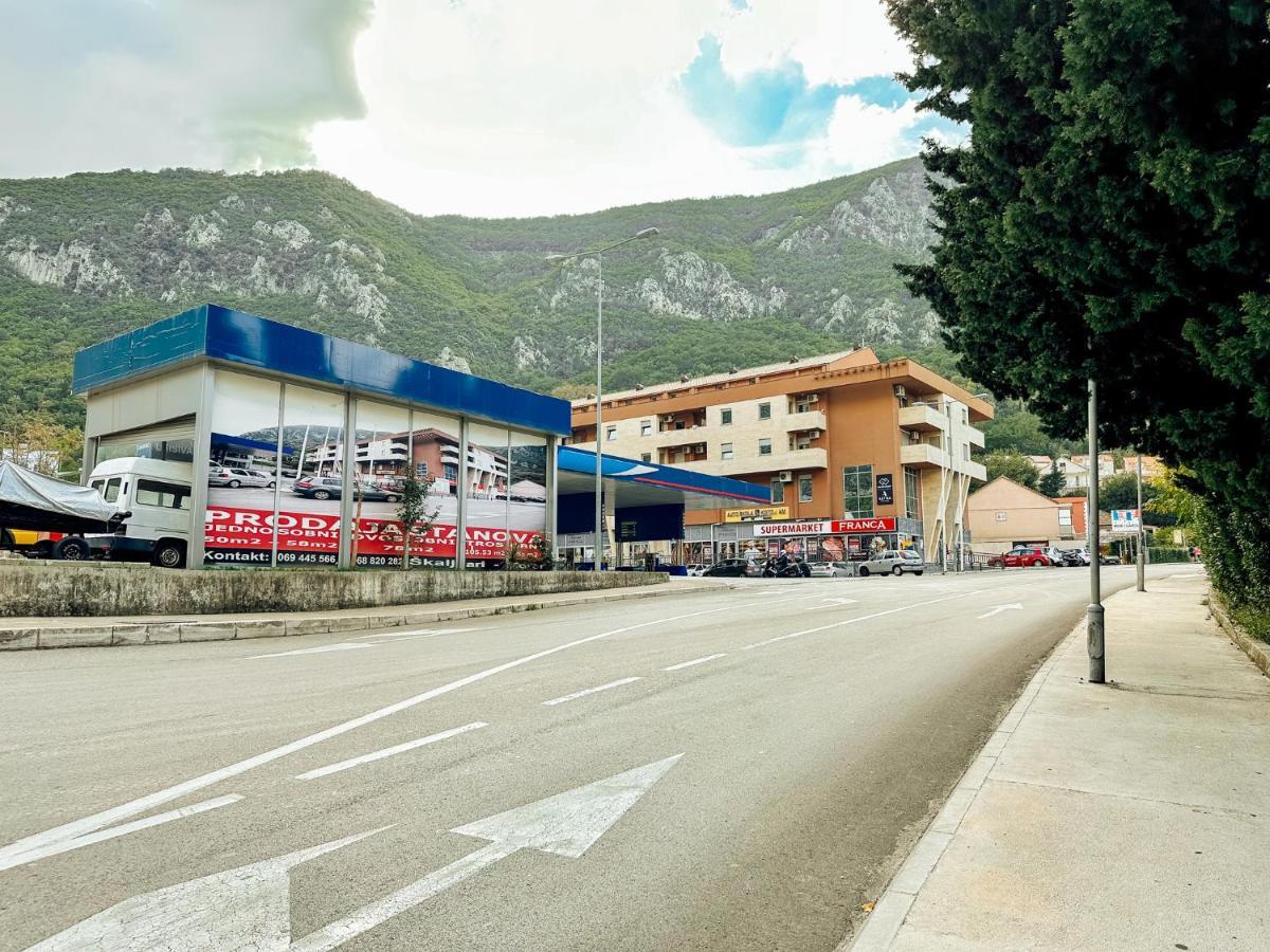 Sea View Apartment In Kotor ! Apartment Popica Esterno foto