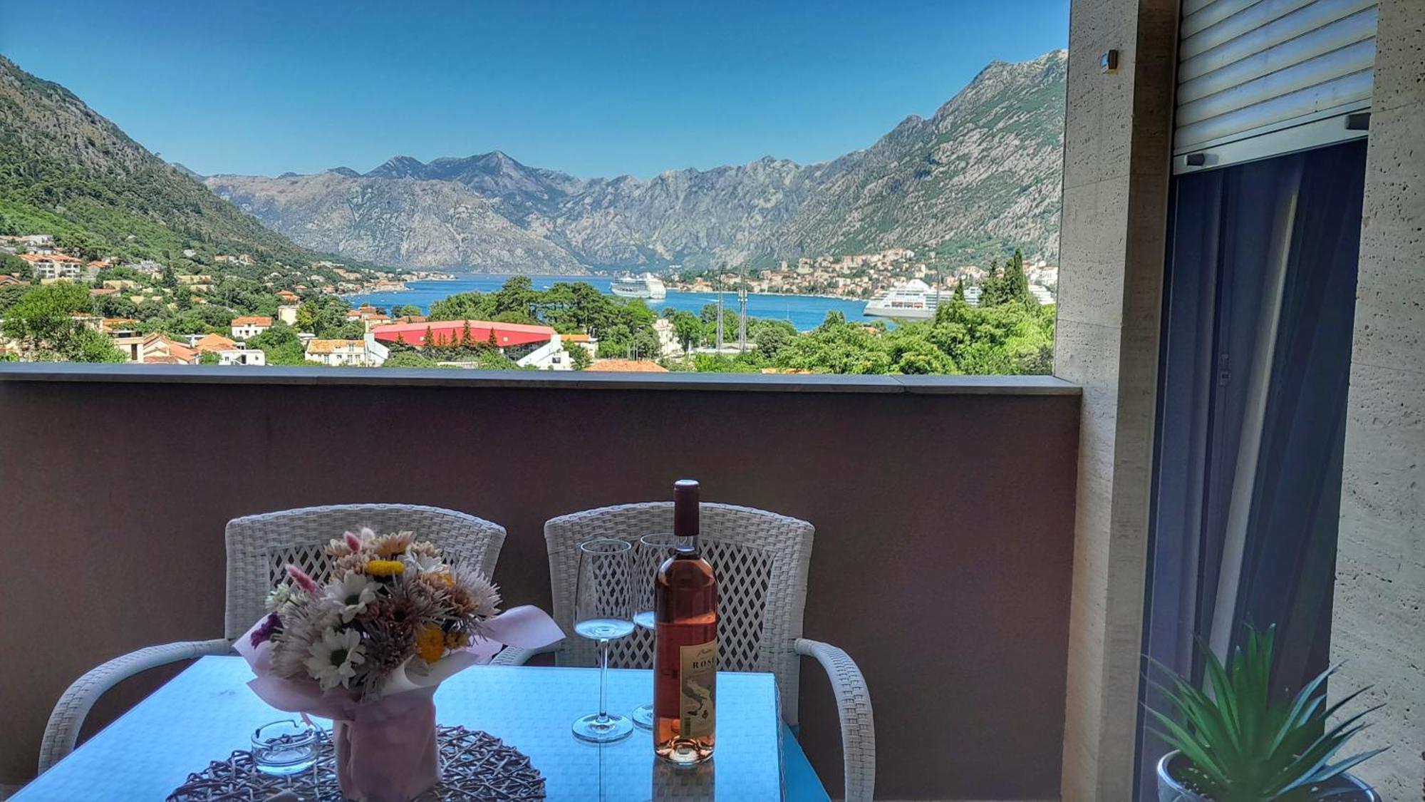 Sea View Apartment In Kotor ! Apartment Popica Esterno foto